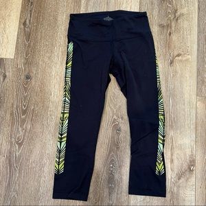 lululemon • work out pants • leaf print